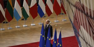 Ο Γερμανός καγκελάριος Όλαφ Σολτς προσέρχεται στη Σύνοδο Κορυφής