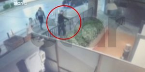 Σκηνές φαρ ουέστ σε νυχτερινό κέντρο της Θεσσαλονίκης