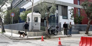 Φάρσα αποδείχθηκε το τηλεφώνημα για βόμβα στη γ.γ. Πληροφοριακών Συστημάτων στο Μοσχάτο