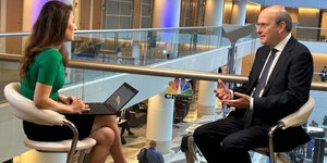 O Κωστής Χατζηδάκης στο CNBC