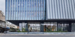 ΖΑRA στον Πύργο Πειραιά