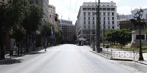 Έρημη πόλη η Αθήνα Κυριακή του Πάσχα