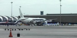 Σοκ σε πτήση από Λονδίνο προς Σιγκαπούρη: Ένας νεκρός και 30 τραυματίες από αναταράξεις