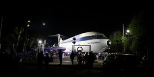 Mount Olympus: Το κόσμημα της Ολυμπιακής, Boeing 727 στο παλιό αεροδρόμιο του Ελληνικού -Δείτε εικόνες