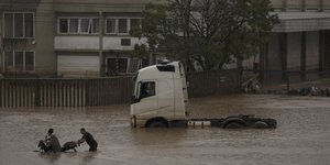 Στος 136 ανέρχονται οι νεκροί από τις φονικές βροχοπτώσεις στη Βραζιλία