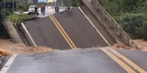 Στιγμιότυπα από την κατάρρευση της γέφυρας στη νότια Βραζιλία