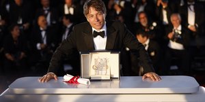 Χρυσός Φοίνικας στον Σον Μπέικερ για την ταινία «Anora»/Φωτογραφία: AP