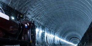 Το τούνελ της Ευρώπης που μπορείς να πας με 240 χλμ./ώρα