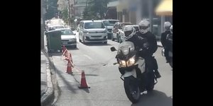 Διάδρομος ζωής από αστυνομικούς 