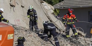 Διάσωση στην κατάρρευση κτιρίου