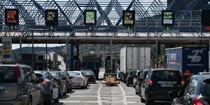 Διόδια στην Ελευσίνα