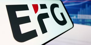 Το λογότυπο της EFG International σε οθόνη κινητού τηλεφώνου