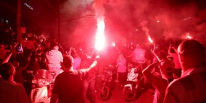 Στους δρόμους οι φίλοι του Ολυμπιακού