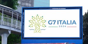 Σήμα της G7 στην Ιταλία