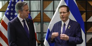 Ο Ισάλ Χέρτσογκ μιλάει με τον Αντονι Μπλίνκεν