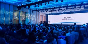 Νέα έξυπνα wearables από την Huawei παρουσιάστηκαν στο Ντουμπάι