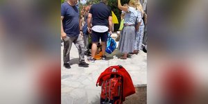 Ο δήμος Κηφισιάς καταγγέλλει τη σύμβαση με τον εργολάβο για την καγκελόπορτα που καταπλάκωσε μαθητές