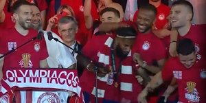 Οι καρπαζιές του Ελ Κααμπί στον Ροντινέι όταν πήρε το πήρε το μικρόφωνο