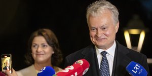 Ο απερχόμενος πρόεδρος της Λιθουανίας﻿ Γκιτάνας Ναουσέντα επανεξελέγη