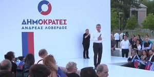 Ο πρόεδρος των «Δημοκρατών» Ανδρέας Λοβέρδος σε προεκλογική ομιλία στη Θεσσαλονίκη