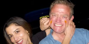 Ποιος είναι ο «τουρίστας» που πρωταγωνιστεί στο «Ζάρι» με τη Μαρίνα Σάττι