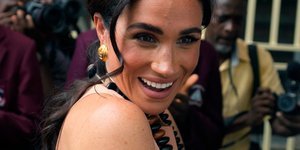 Με αυτό το λουκ η Μέγκαν Μαρκλ εκνεύρισε την Πρώτη Κυρία της Νιγηρίας 