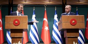 Κυριάκος Μητσοτάκης και Ταγίπ Ερντογάν κατά τη συνέντευξη Τύπου