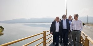 Ο Κυριάκος Μητσοτάκης στη Γέφυρα των Σερβιών
