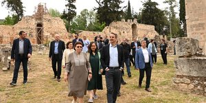 Ο πρωθυπουργός Κυριάκος Μητσοτάκης και η Λίνα Μενδώνη