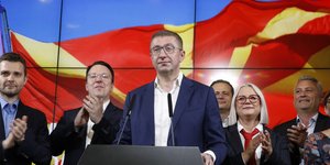 O Χρίστιαν Μιτσκόσκι σε ομιλία