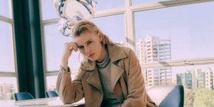 Το Μοντέλο που έχασε και τα δυο πόδια από το Σύνδρομο Τοξικού Σοκ