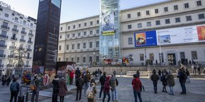 Αφισα για κατάπαυση του πυρός στο μουσείο Ρέινα Σοφία