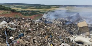 Σύλληψη τριών ατόμων για ανεξέλεγκτη απόρριψη αποβλήτων