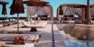 Πισίνα Παραλία ομπρέλες σεζλόνγκ Nammos Cannes