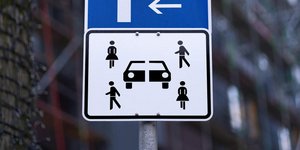 Νέα πινακίδα που έγινε Viral 