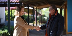 Από τις παραδόσεις του προγράμματος «Μαζί για καλό σκοπό» σε φορείς ανά την Ελλάδα