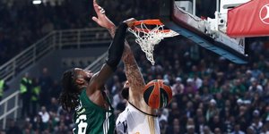 Το κάρφωμα του Λεσόρ πάνω στον Πουαριέ