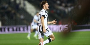 Ο Γιάννης Κωνσταντέλιας με τη φανέλα του ΠΑΟΚ