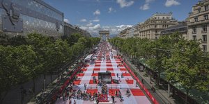 Πικνίκ στα Ηλύσια Πεδία/ Φωτογραφία AP