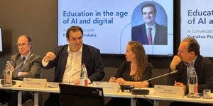Ο Πιερρακάκης στο European University Institute της Φλωρεντίας