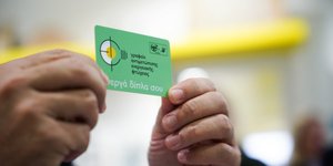 πρασινη καρτα φτωχεια