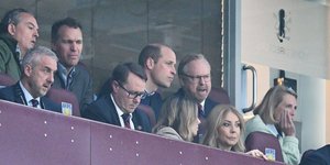 Ο πρίγκιπας Γουίλιαμ στον αγώνα Αστον Βίλα - Ολυμπιακός