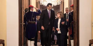 Η ΠτΔ Κατερίνα Σακελλαροπούλου με τον εμίρη του Κατάρ