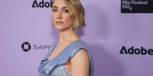 Η ηθοποιός Σίρσα Ρόναν