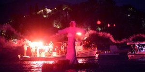 «Το κάψιμο του Ιούδα» στη θάλασσα στο Τολό Αργολίδας