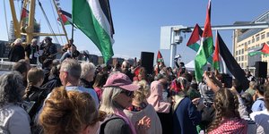 Φιλοπαλαιστίνιοι σε πλοίο στο Μάλμε