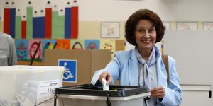 Η Γκορντάνα Σιλιανόφσκα ψηφίζει