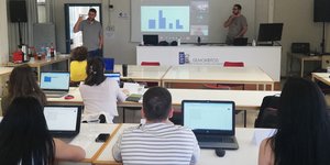 Άτομα με αυτισμό και ψυχικές νόσους μυούνται στα μυστικά της τεχνητής νοημοσύνης