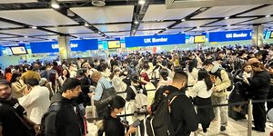 Χάος στα βρετανικά αεοροδρόμια