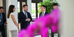 Ο Νίκος Χαρδαλιάς στη Σανγκάη